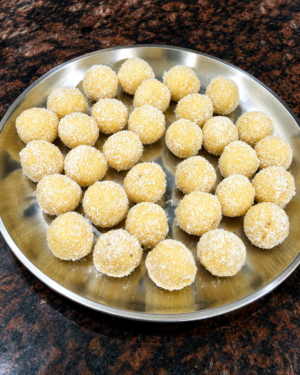 Nariyal Ladoo Desi Khand Special Sweet